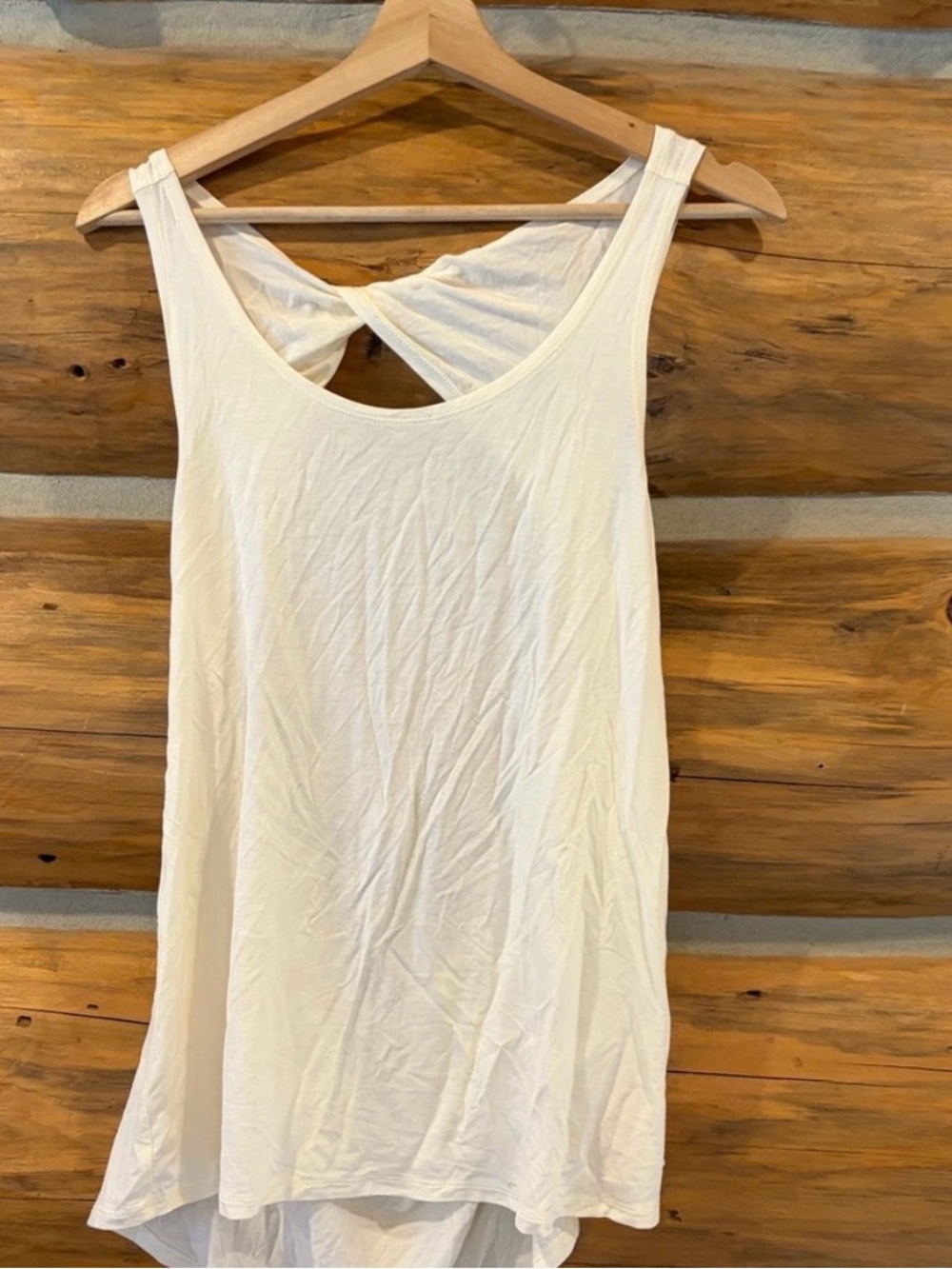NWT Tavi Breezy Tank in Sand size Medium - Picture 3 of 4